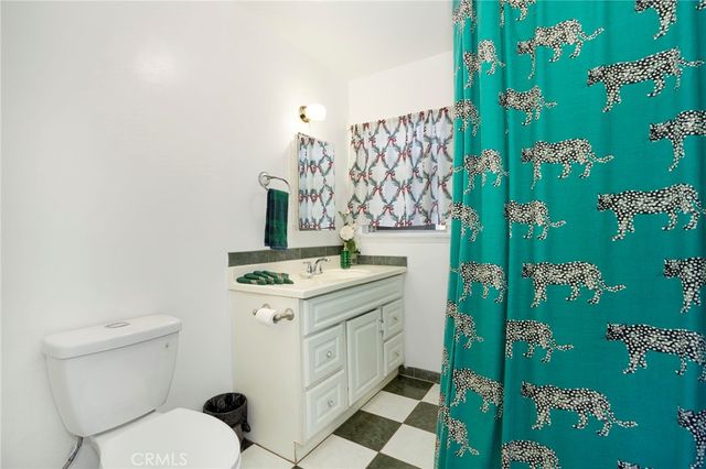 7838 Craner Avenue, Sun Valley, CA 91352