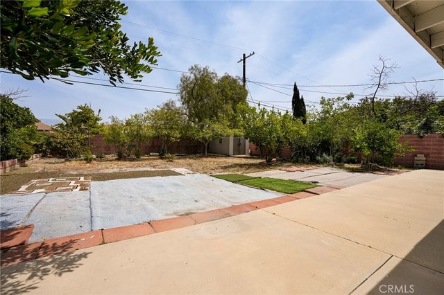 7838 Craner Avenue, Sun Valley, CA 91352