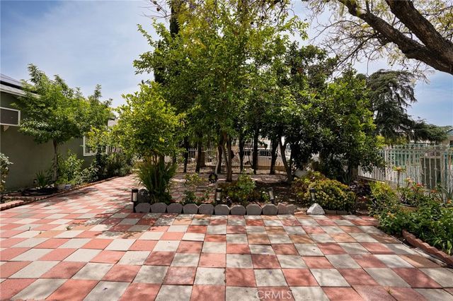 7838 Craner Avenue, Sun Valley, CA 91352