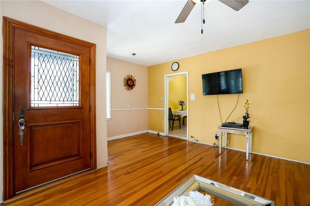 7838 Craner Avenue, Sun Valley, CA 91352