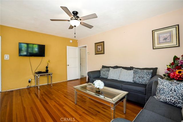 7838 Craner Avenue, Sun Valley, CA 91352