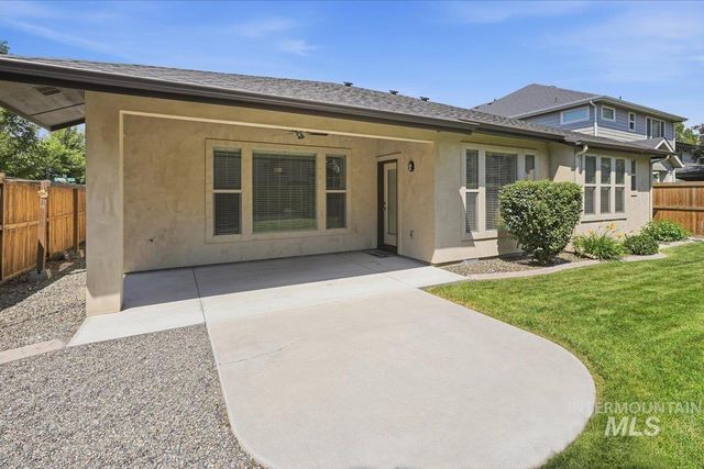297 W Producer Dr, Meridian, ID 83646