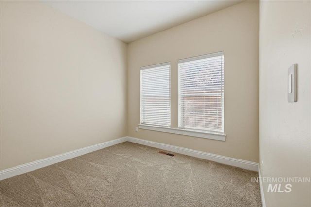 297 W Producer Dr, Meridian, ID 83646