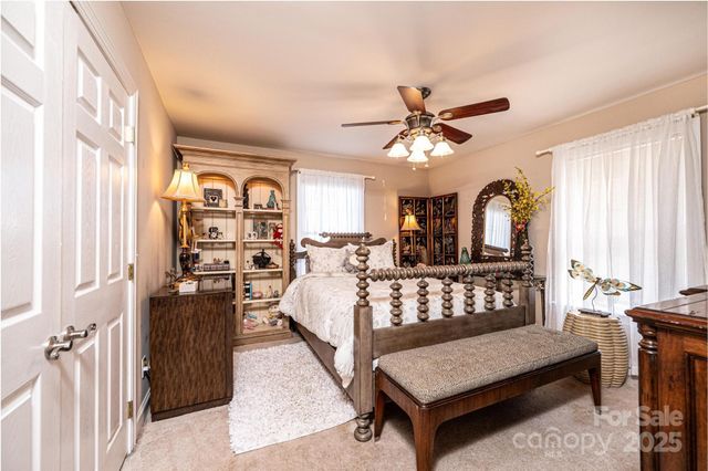 96 Stable Brook Lane, Taylorsville, NC 28681