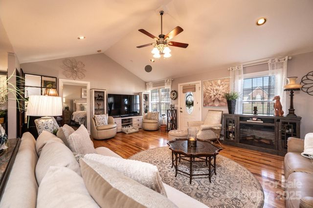 96 Stable Brook Lane, Taylorsville, NC 28681