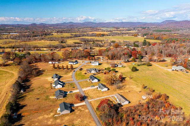 96 Stable Brook Lane, Taylorsville, NC 28681