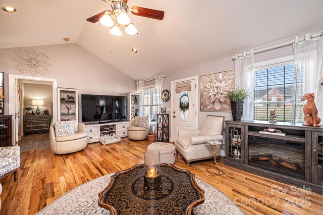 96 Stable Brook Lane, Taylorsville, NC 28681