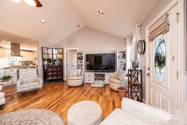 96 Stable Brook Lane, Taylorsville, NC 28681