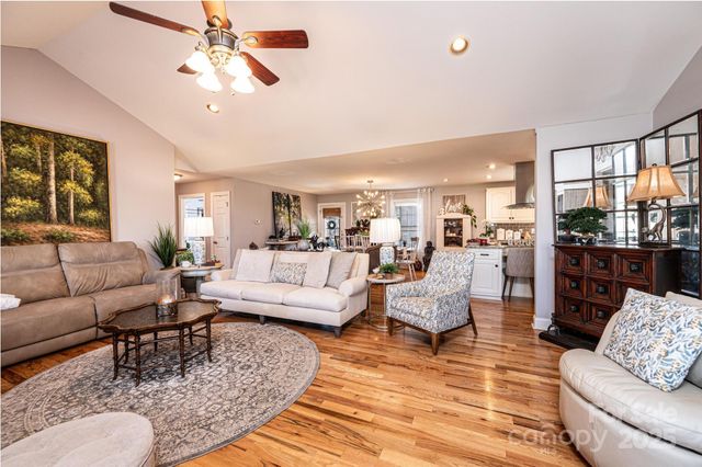 96 Stable Brook Lane, Taylorsville, NC 28681