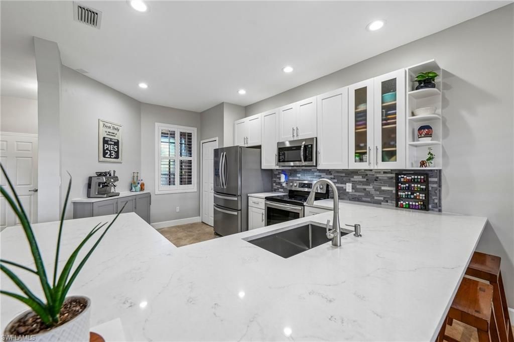 14966 Summit Place CIR, NAPLES, FL 34119 — photo 3