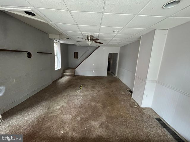 21 N QUEEN ST, Shippensburg, PA 17257