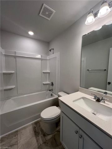 914 Lampton Court, Jamestown, NC 27282