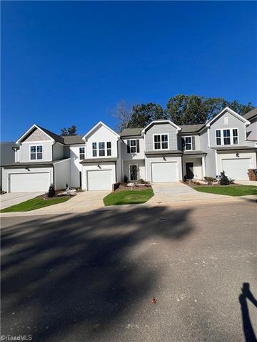 914 Lampton Court, Jamestown, NC 27282