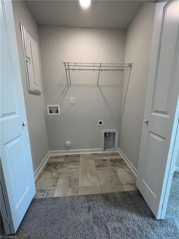 914 Lampton Court, Jamestown, NC 27282