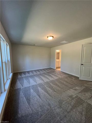 914 Lampton Court, Jamestown, NC 27282