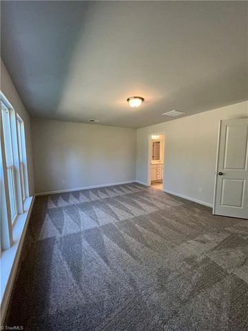 914 Lampton Court, Jamestown, NC 27282