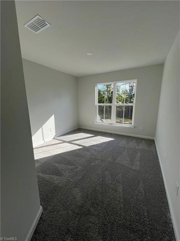 914 Lampton Court, Jamestown, NC 27282