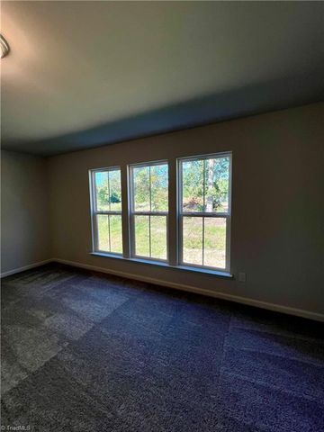 914 Lampton Court, Jamestown, NC 27282