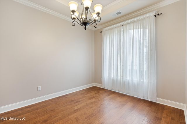 6825 W Hawks Crossing Drive, Olive Branch, MS 38654