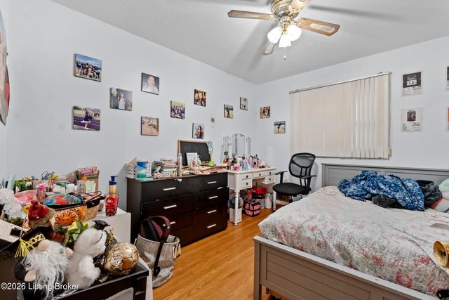 110 Alvina Way, Louisville, KY 40214