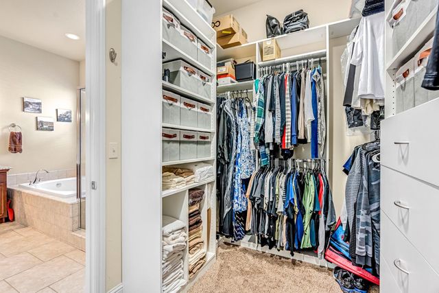 3255 Roberts Avenue, Clovis, CA 93619