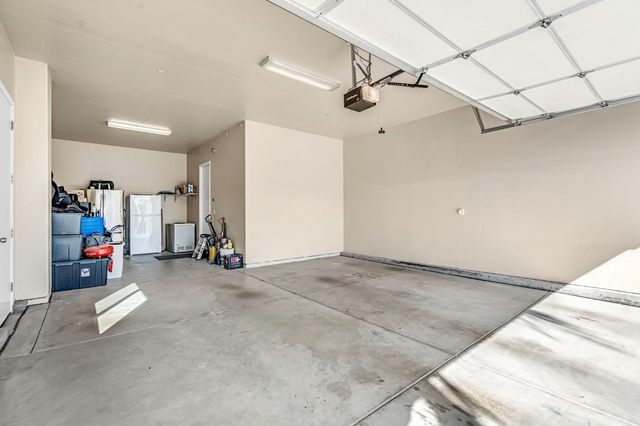 3255 Roberts Avenue, Clovis, CA 93619