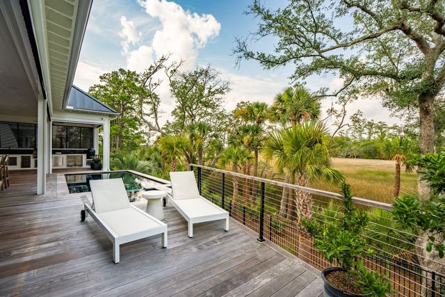 473 Lesesne Street, Charleston, SC 29492