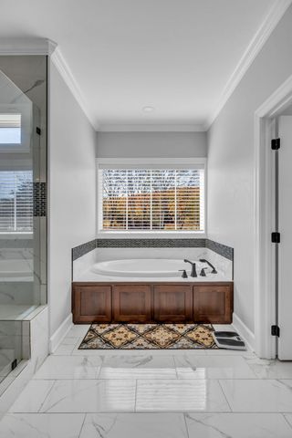 1645 Oak Grove Rd, Decherd, TN 37324