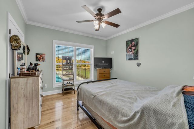 1645 Oak Grove Rd, Decherd, TN 37324