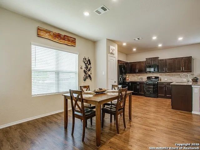 9006 Blanco Park, Converse, TX 78109