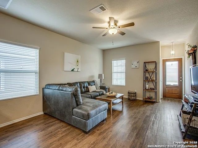 9006 Blanco Park, Converse, TX 78109