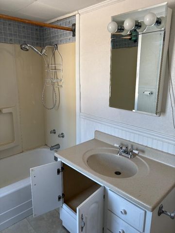 21 Concord Hill Road, Pittsfield, NH 03263