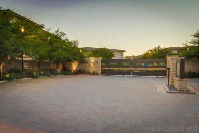 16750 Coyote Bush Drive 94, San Diego, CA 92127