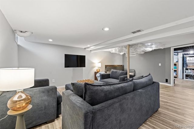 32220 W 12 Mile Road, Farmington, MI 48334