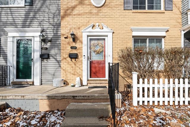 32220 W 12 Mile Road, Farmington, MI 48334