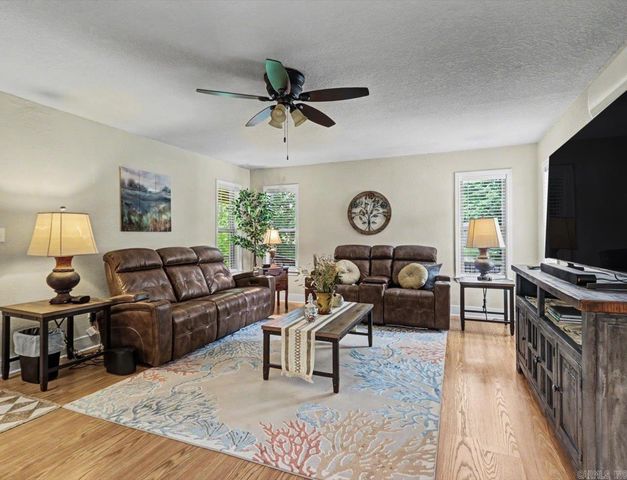 132 Oakridge Road, Hot Springs, AR 71913