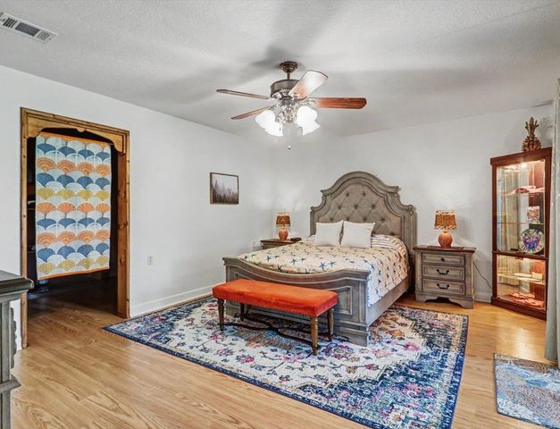 132 Oakridge Road, Hot Springs, AR 71913