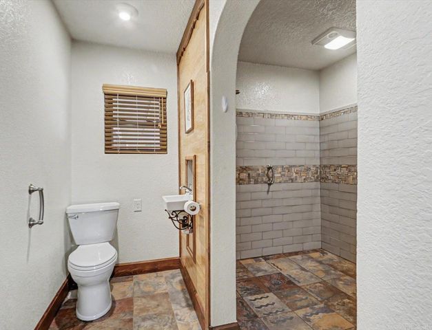 132 Oakridge Road, Hot Springs, AR 71913