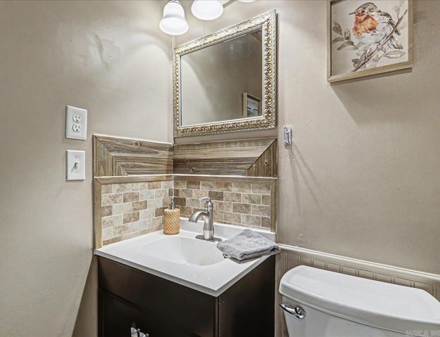 132 Oakridge Road, Hot Springs, AR 71913
