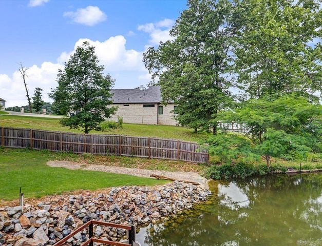132 Oakridge Road, Hot Springs, AR 71913
