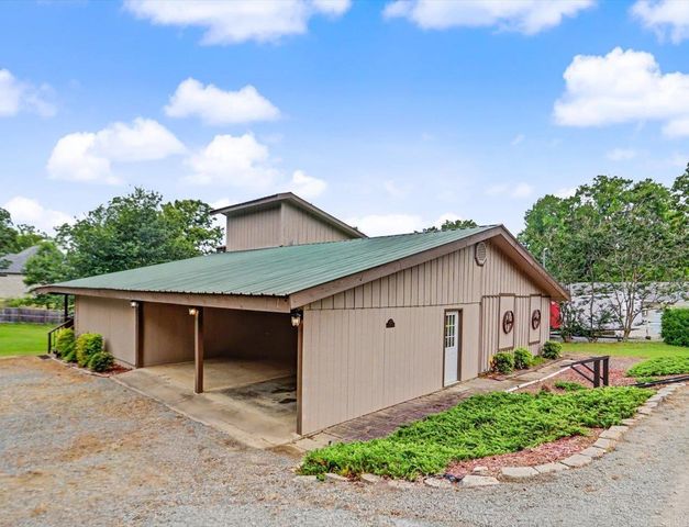 132 Oakridge Road, Hot Springs, AR 71913