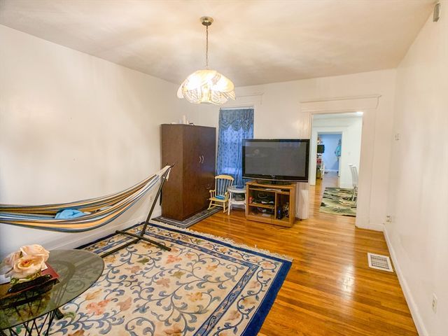 6 Webster Street 1, Somerville, MA 02145