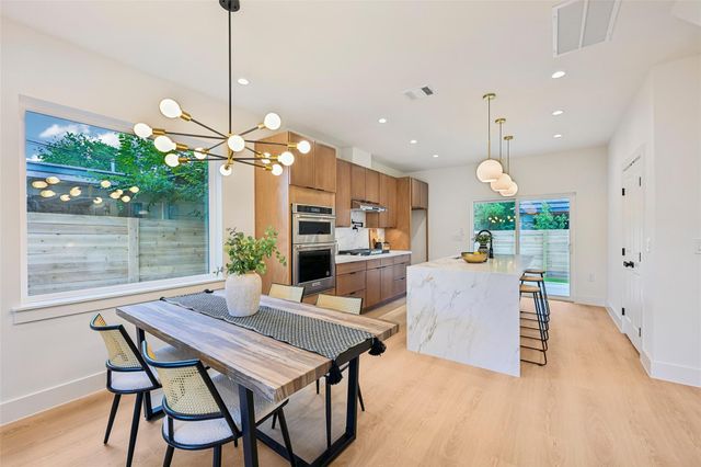 513 W Odell ST A, Austin, TX 78752