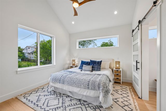 513 W Odell ST A, Austin, TX 78752