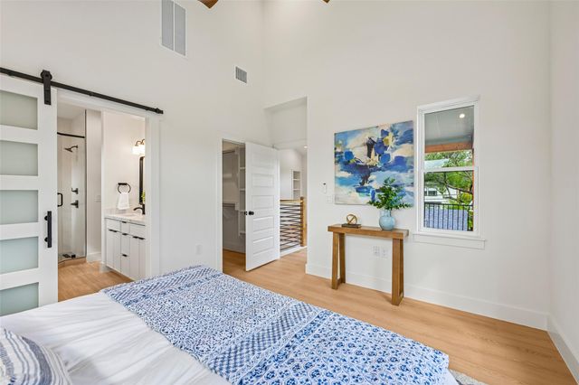 513 W Odell ST A, Austin, TX 78752