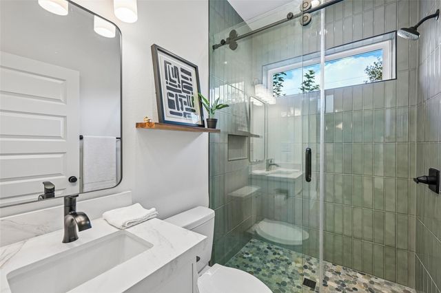 513 W Odell ST A, Austin, TX 78752