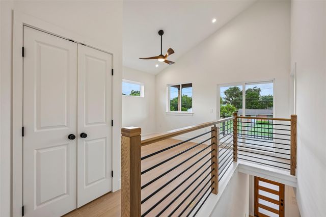 513 W Odell ST A, Austin, TX 78752