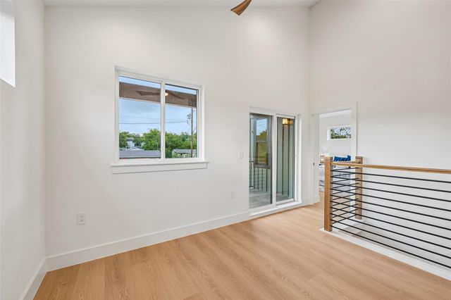 513 W Odell ST A, Austin, TX 78752