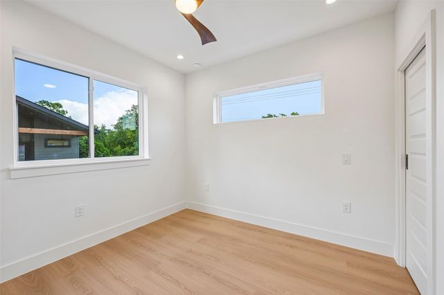 513 W Odell ST A, Austin, TX 78752