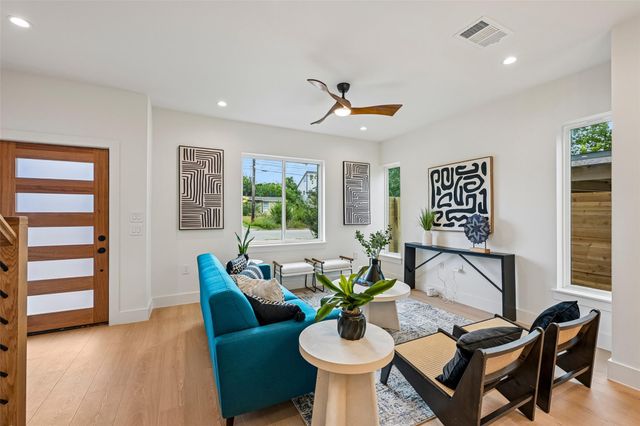 513 W Odell ST A, Austin, TX 78752